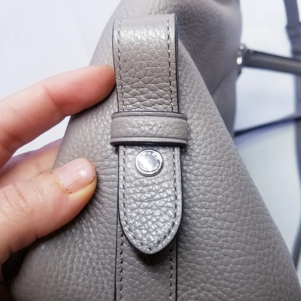 Coach excellent refer